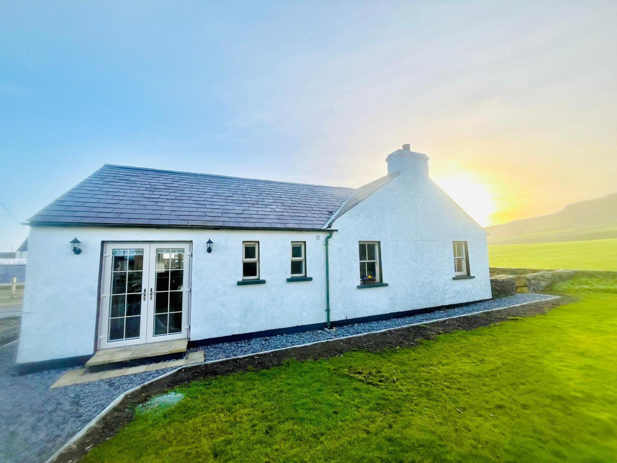 Dunnaglea Cottage, Ballintoy Extérieur photo