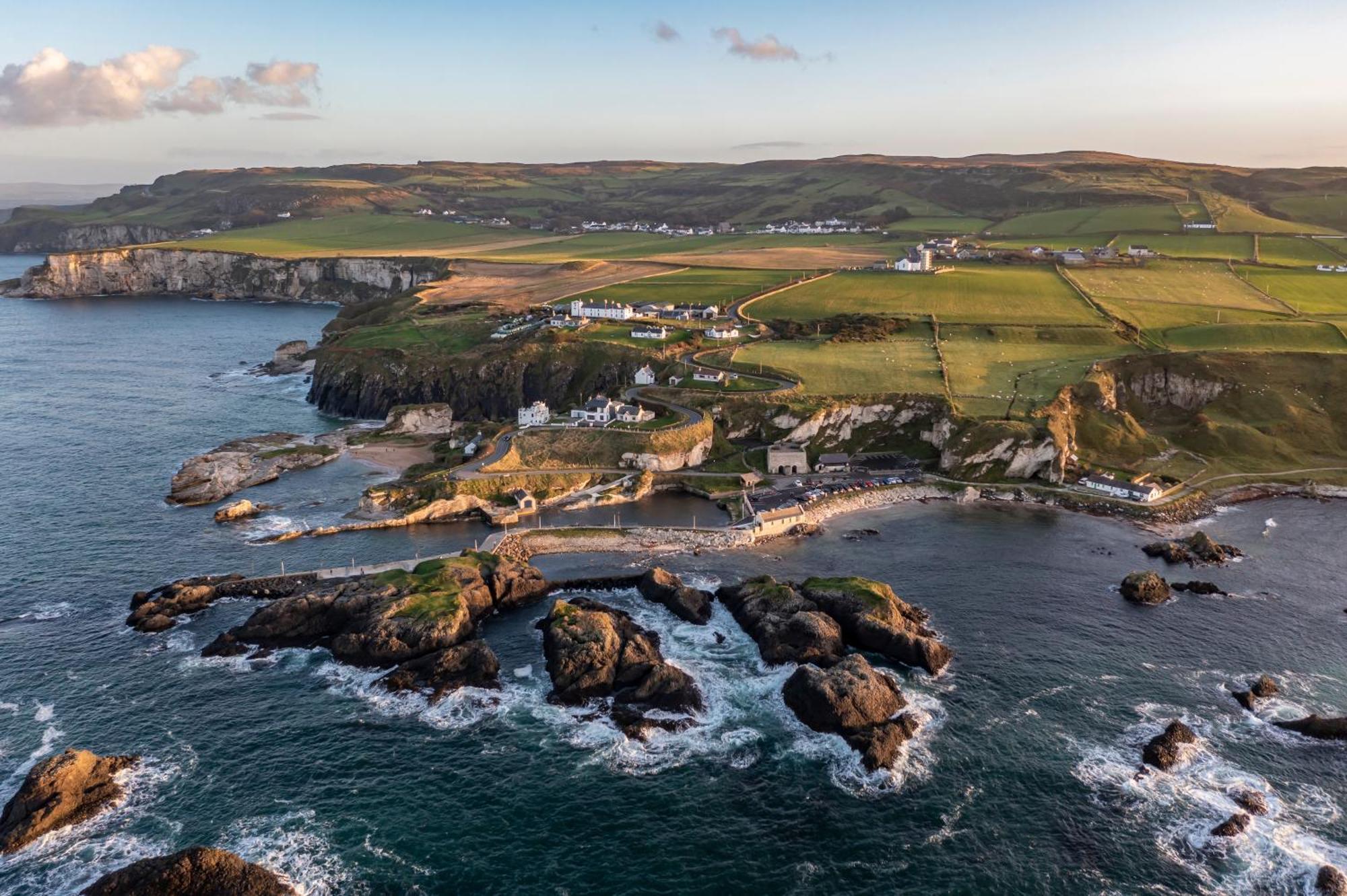 Dunnaglea Cottage, Ballintoy Extérieur photo